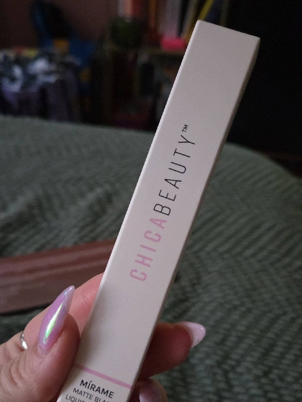 Chica Beauty Mirame Matte Black Liquid Eyeliner - Pink/White Packaging